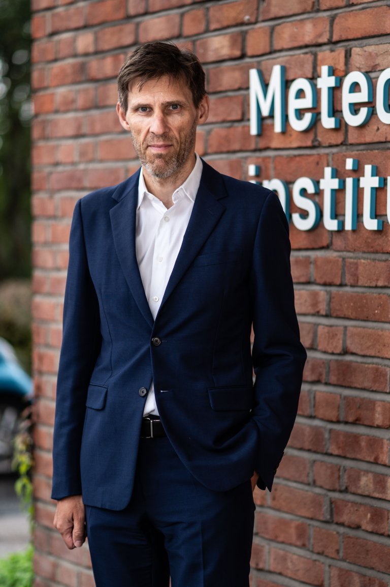 Portrettbilde av Jørn Kristiansen, avdelingsdirektør Senter for utvikling av varslingstenesta.