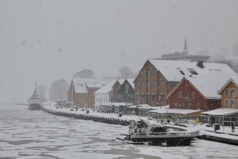 Brygga i Tønsberg var snødekt 18. februar.