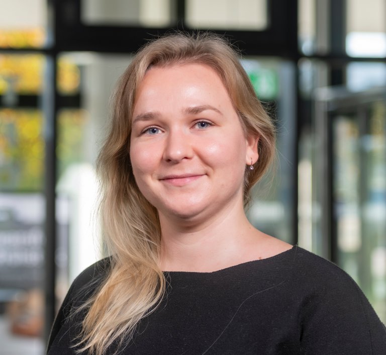 Portrettfoto av Amalie Skålevåg
