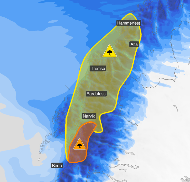 Kart over Norge som viser områder som er dekket av gult og oransje farevarsel om regn. 